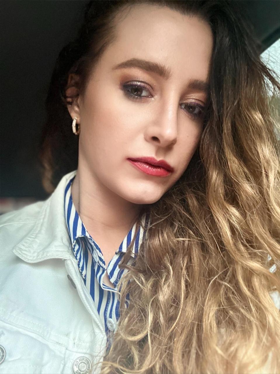 Willa Maya Canhas — Listras · Rua
